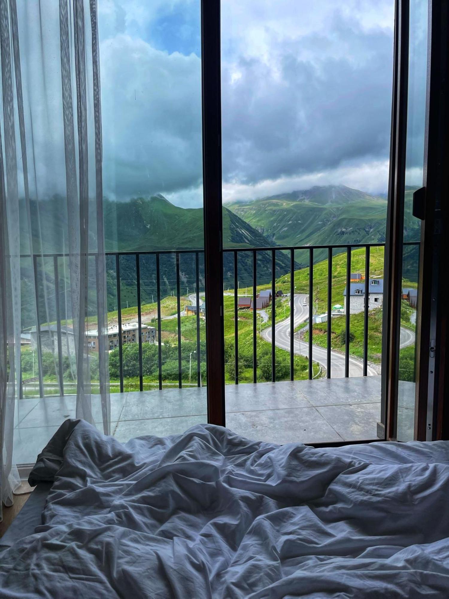 Sunny Days Gudauri Apartment ภายนอก รูปภาพ